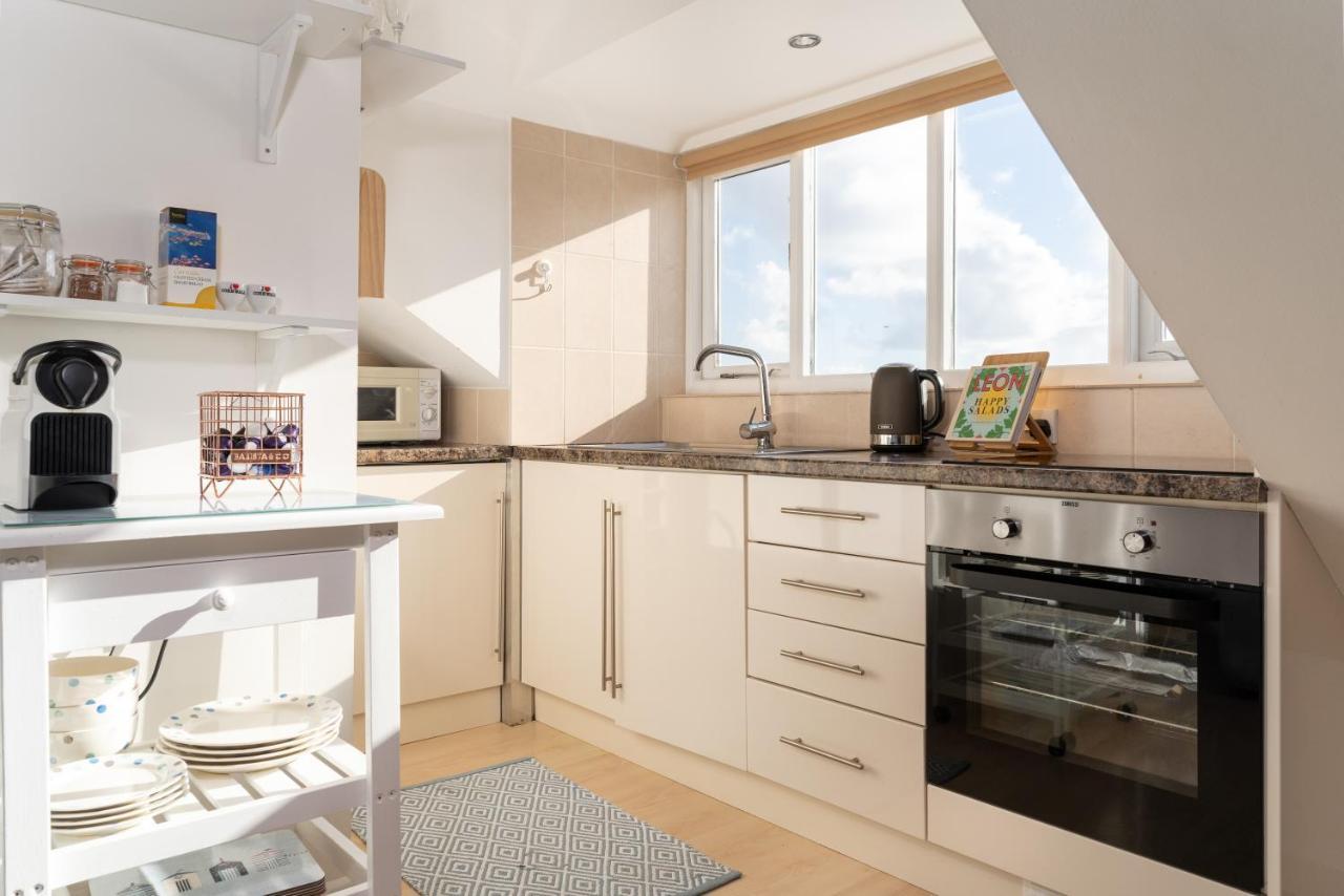 Stunning Views Over Mounts Bay With Balcony Penzance Eksteriør bilde