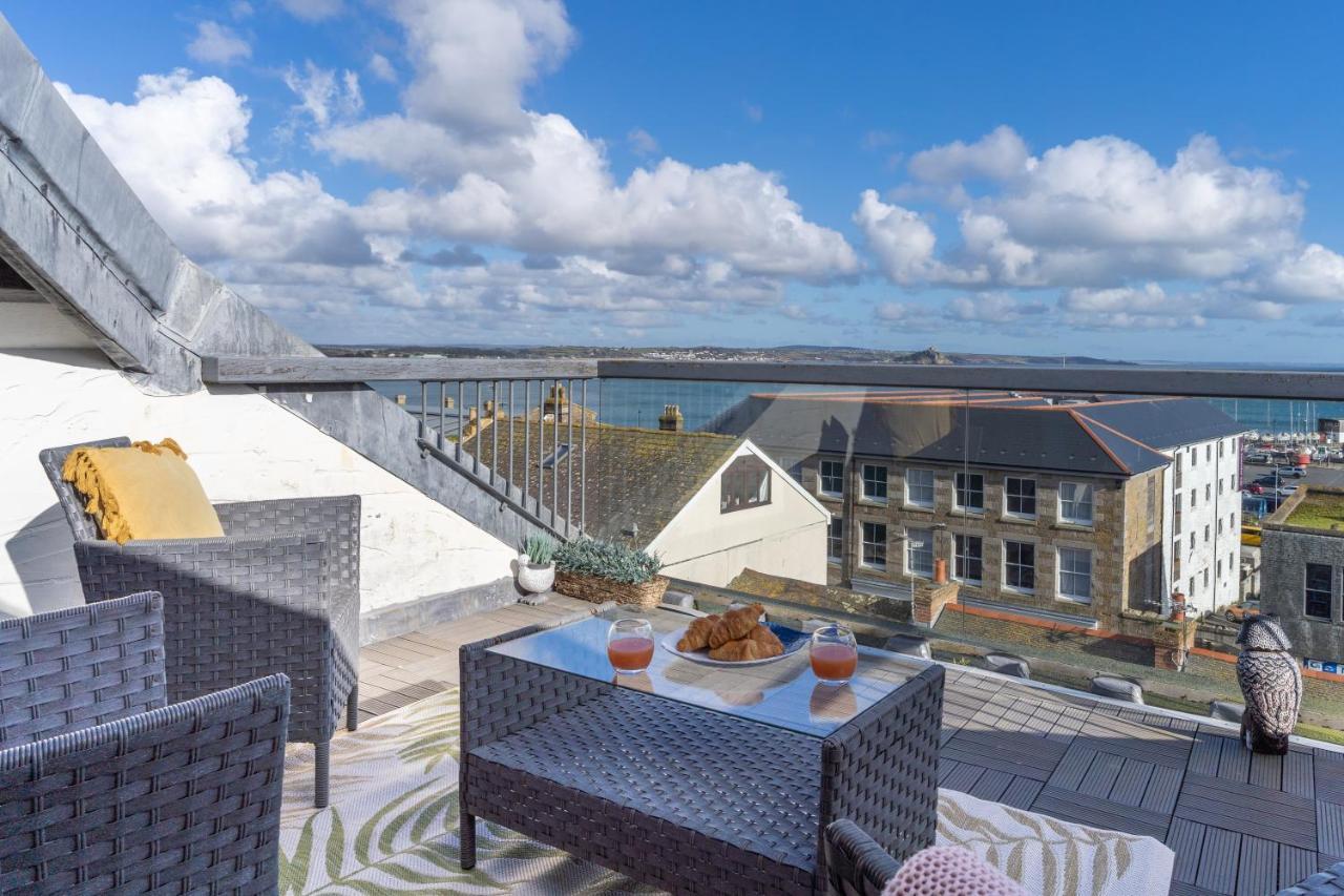 Stunning Views Over Mounts Bay With Balcony Penzance Eksteriør bilde